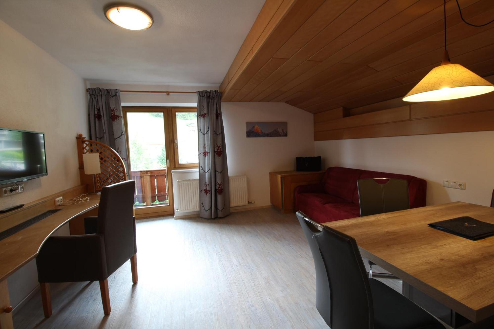Appartements Alpenland แลร์มอส ภายนอก รูปภาพ